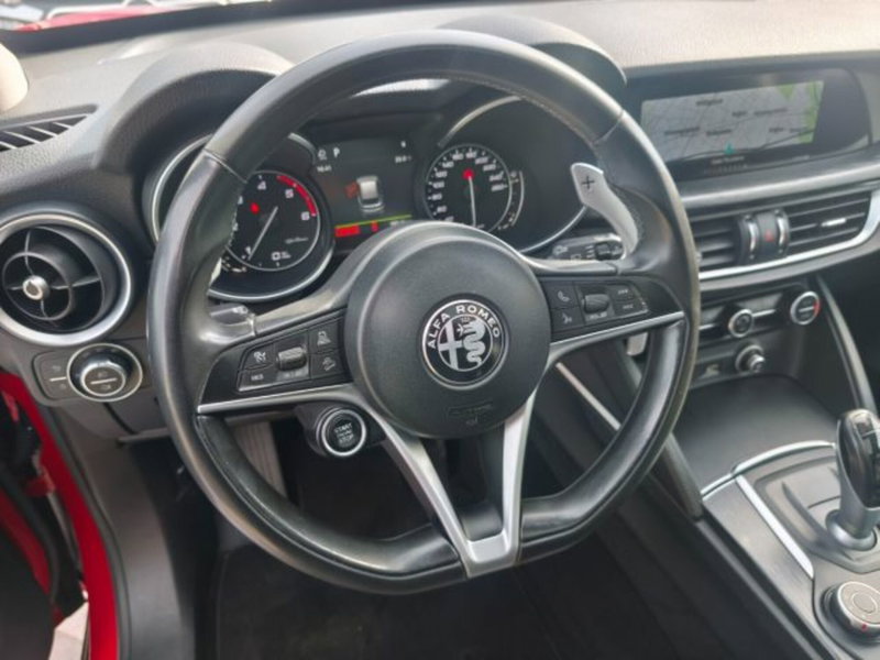 Alfa Romeo Stelvio usata a Firenze (10)