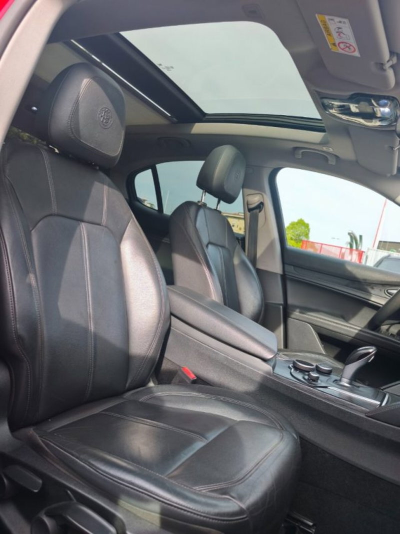Alfa Romeo Stelvio usata a Firenze (14)