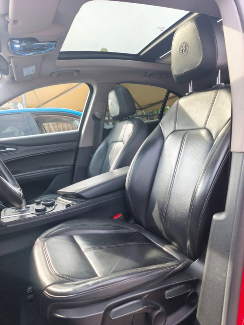 Alfa Romeo Stelvio usata a Firenze (15)