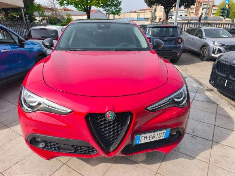 Alfa Romeo Stelvio usata a Firenze (2)