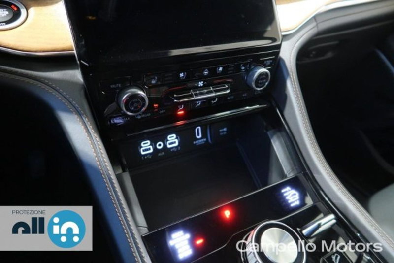 Jeep Grand Cherokee usata a Venezia (11)