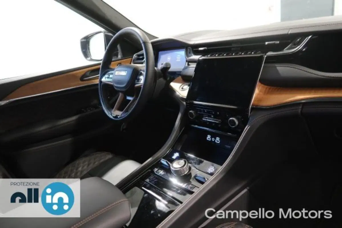 Jeep Grand Cherokee usata a Venezia (14)
