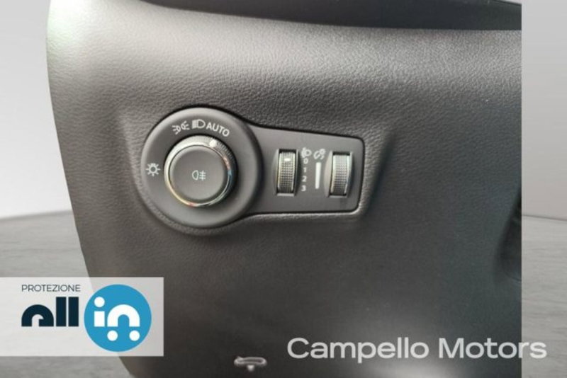 Jeep Compass usata a Venezia (14)