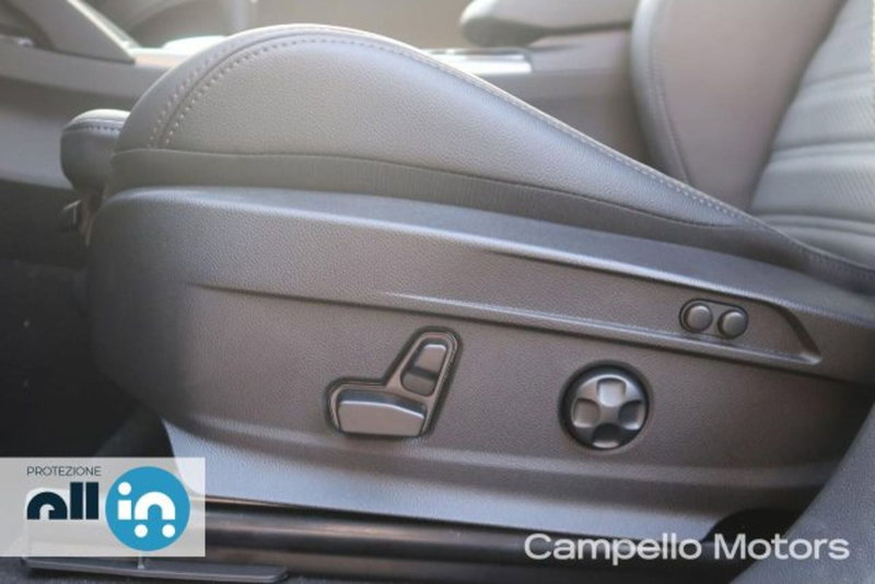Alfa Romeo Stelvio nuova a Venezia (19)