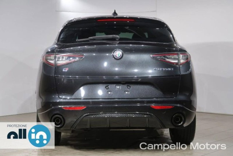 Alfa Romeo Stelvio nuova a Venezia (4)