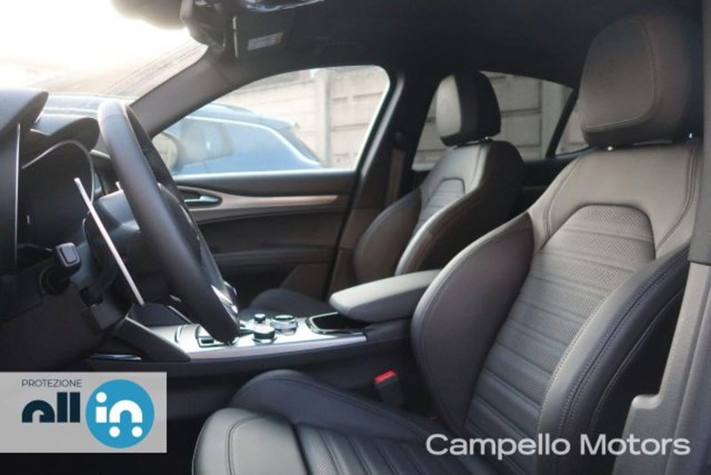 Alfa Romeo Stelvio nuova a Venezia (5)