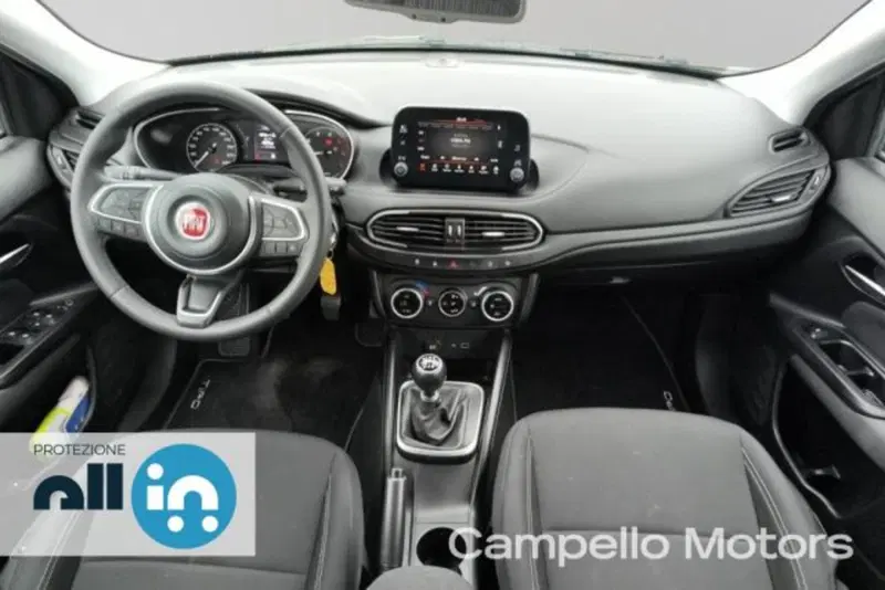 Fiat Tipo Station Wagon usata a Venezia (7)