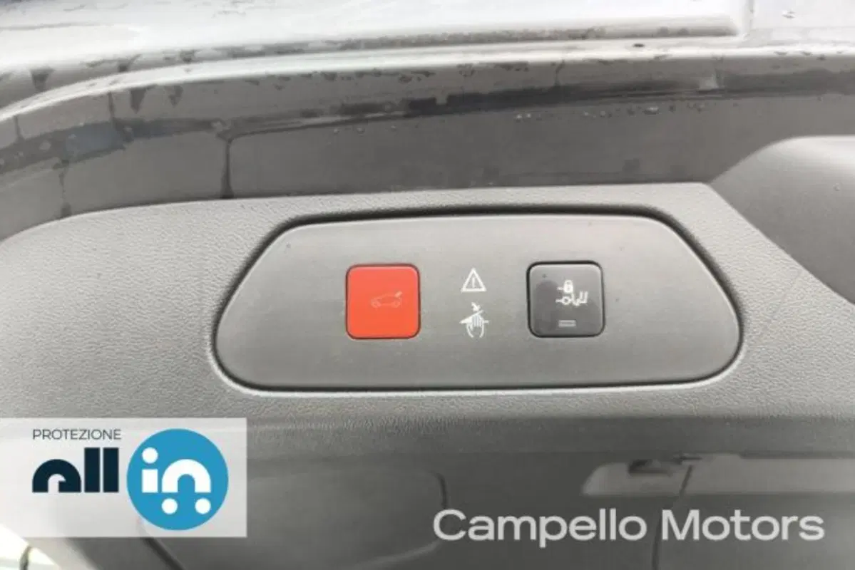 Opel Grandland X usata a Venezia (15)