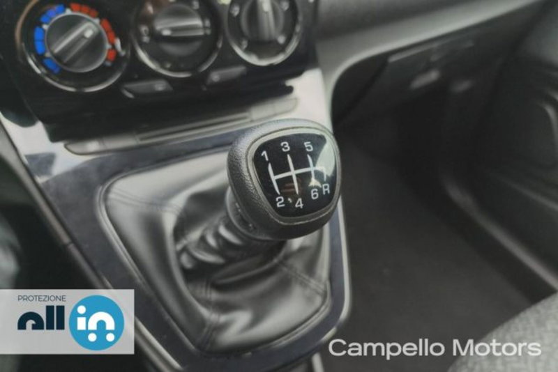 Lancia Ypsilon usata a Venezia (11)