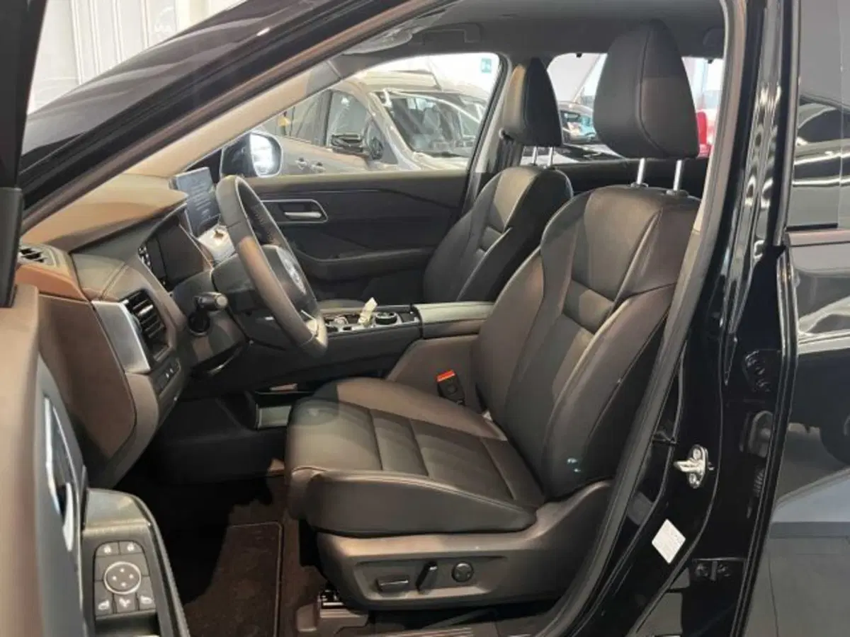 Nissan X-Trail usata a Sondrio (9)