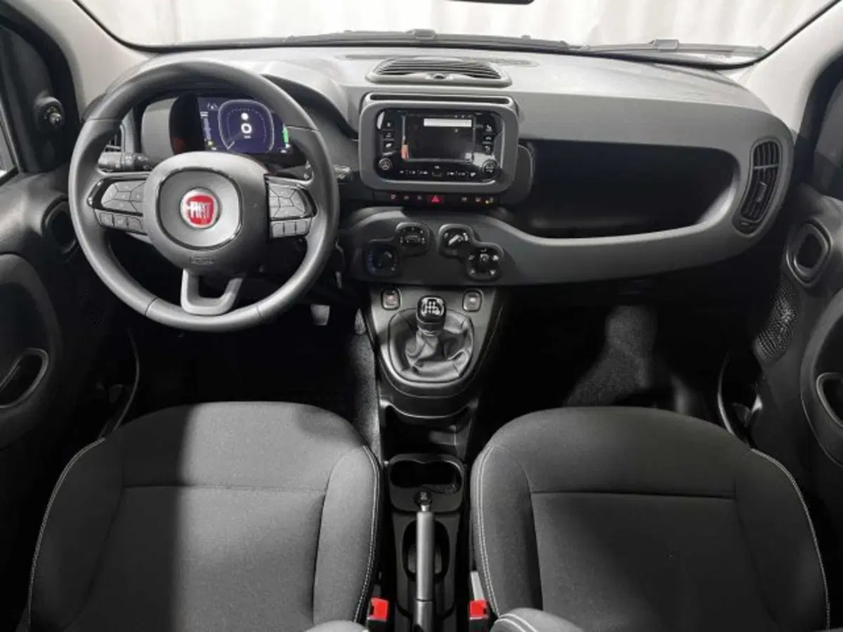 Fiat Panda nuova a Sondrio (12)