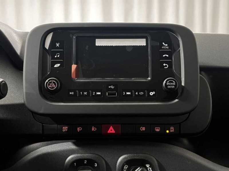 Fiat Panda nuova a Sondrio (14)