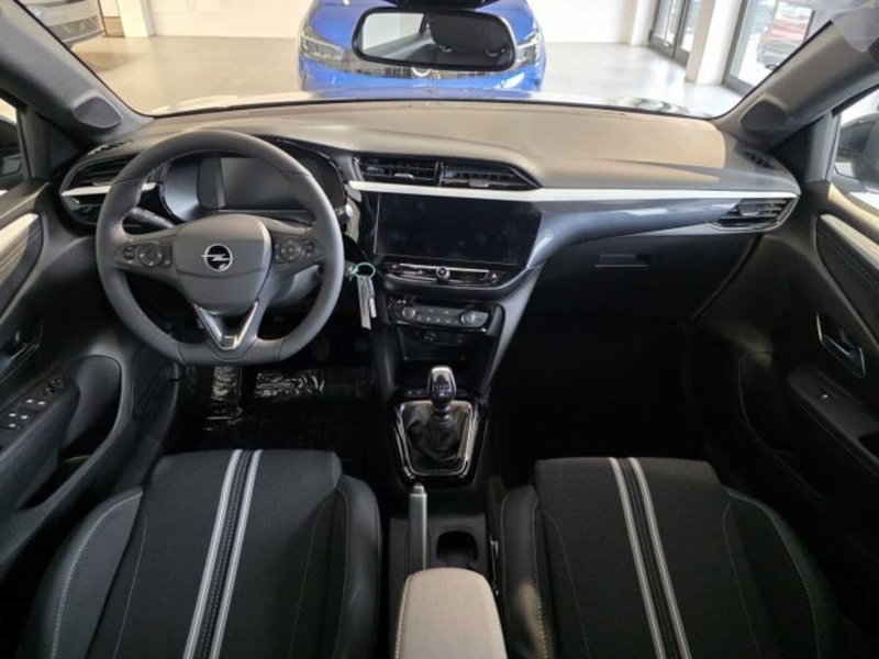 Opel Corsa nuova a Sondrio (12)