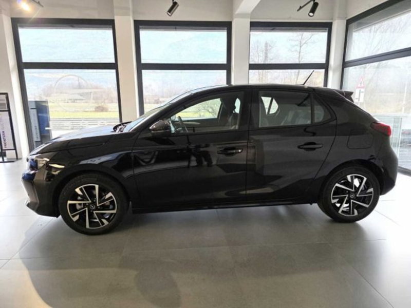 Opel Corsa nuova a Sondrio (2)