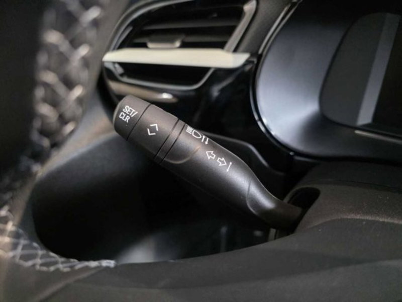 Opel Corsa nuova a Sondrio (20)