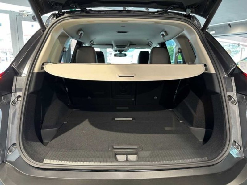 Nissan X-Trail nuova a Sondrio (15)