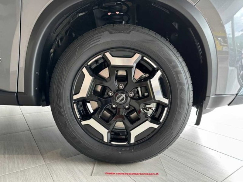 Nissan X-Trail nuova a Sondrio (9)
