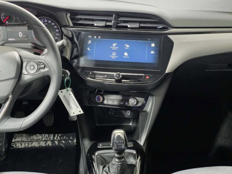 Opel Corsa nuova a Sondrio (14)