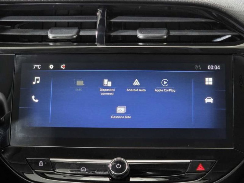 Opel Corsa nuova a Sondrio (19)