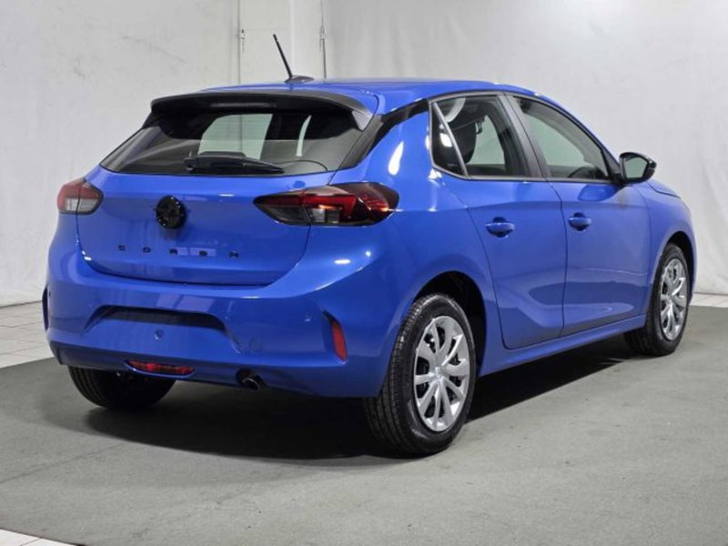 Opel Corsa nuova a Sondrio (5)