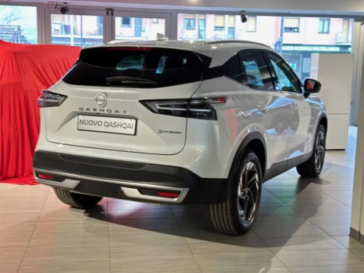 Nissan Qashqai nuova a Sondrio (5)