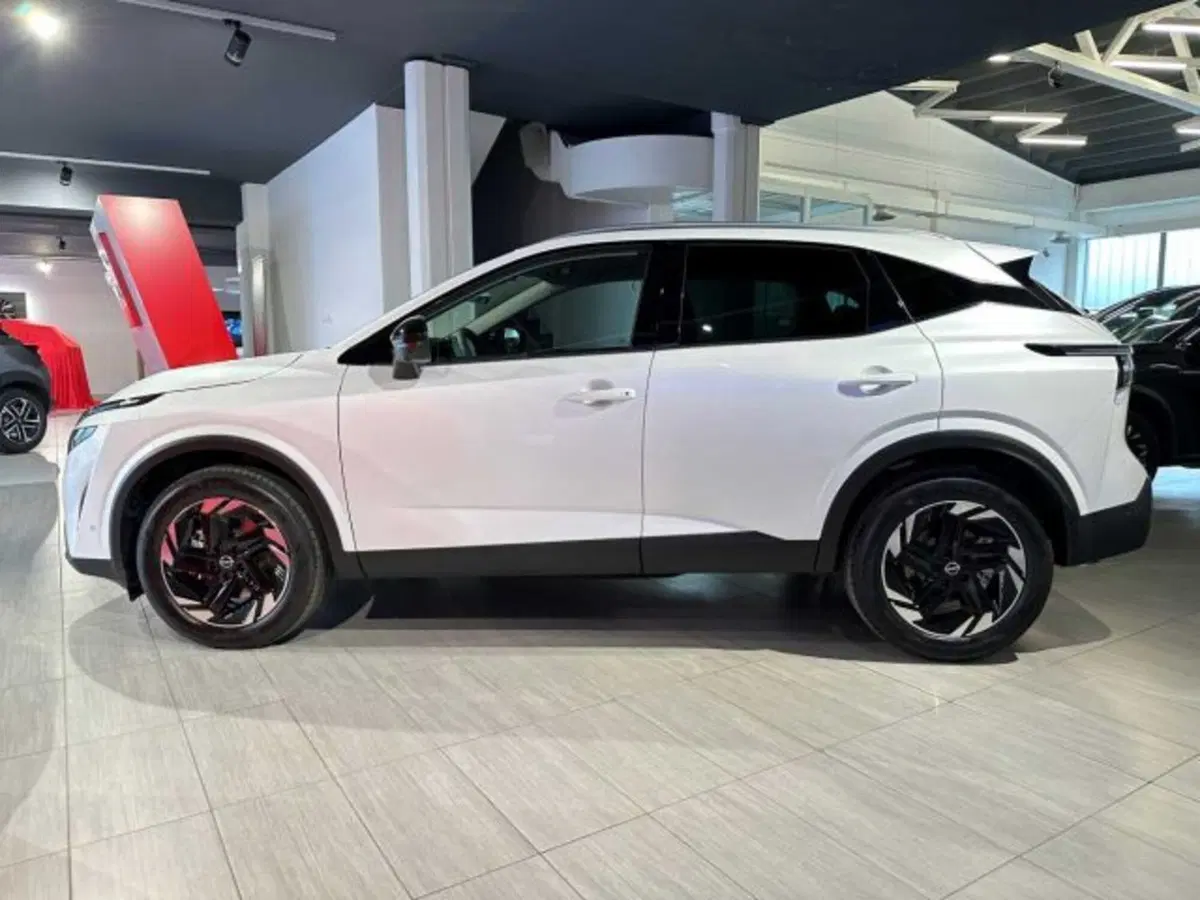 Nissan Qashqai nuova a Sondrio (7)