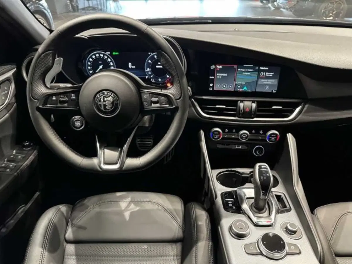 Alfa Romeo Giulia nuova a Sondrio (13)