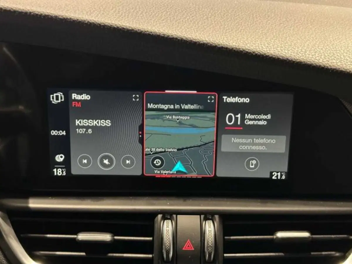 Alfa Romeo Giulia nuova a Sondrio (17)