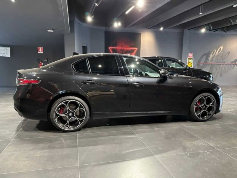 Alfa Romeo Giulia nuova a Sondrio (6)