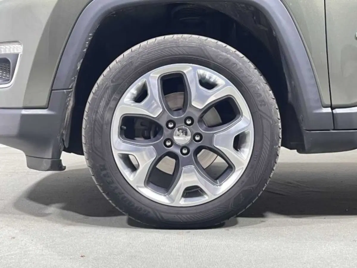 Jeep Compass usata a Sondrio (9)