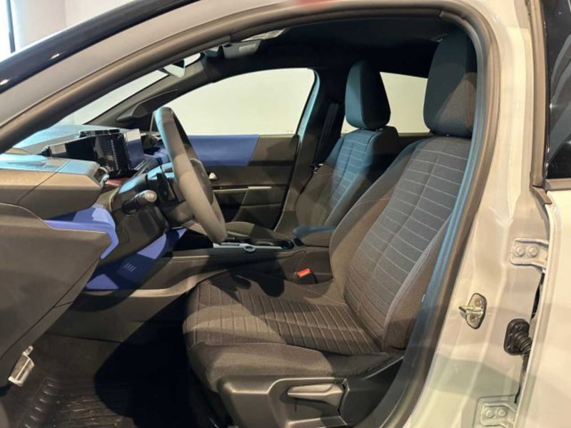 Lancia Ypsilon nuova a Sondrio (9)