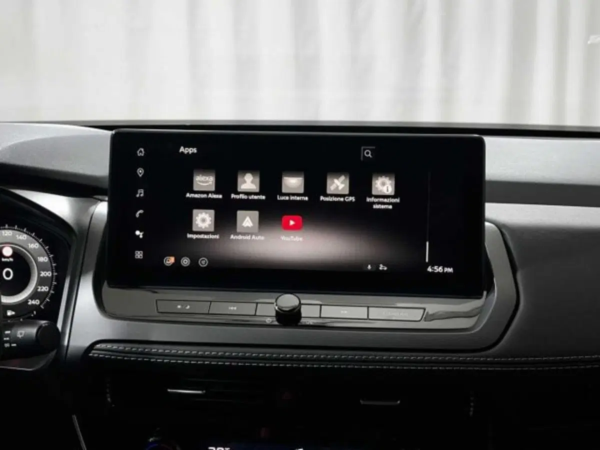 Nissan Qashqai nuova a Sondrio (20)