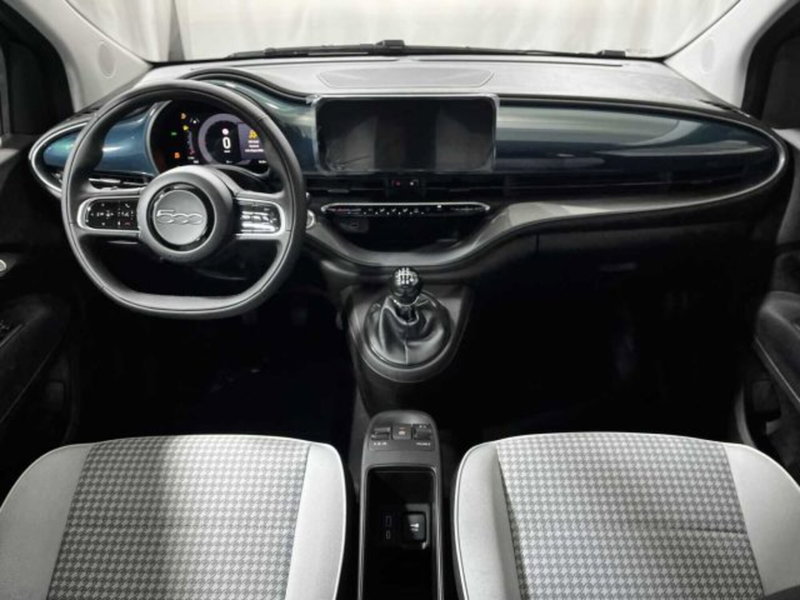 Fiat 500 nuova a Sondrio (12)