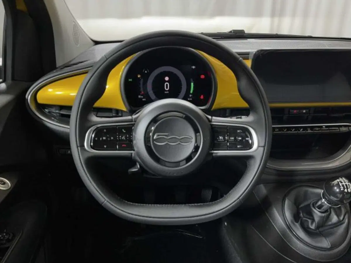 Fiat 500 nuova a Sondrio (19)