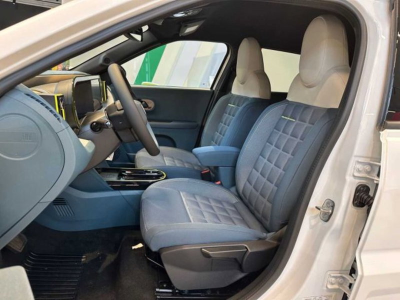 Fiat Grande Panda nuova a Sondrio (10)