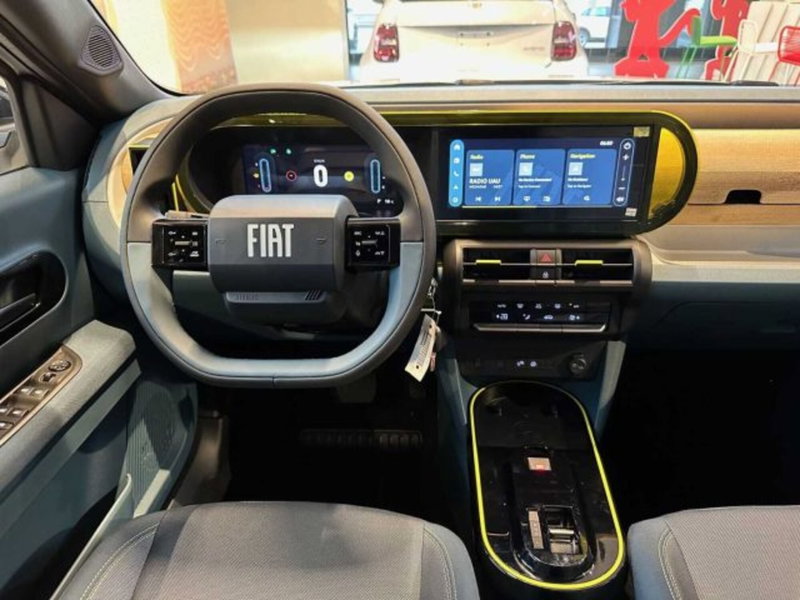 Fiat Grande Panda nuova a Sondrio (13)