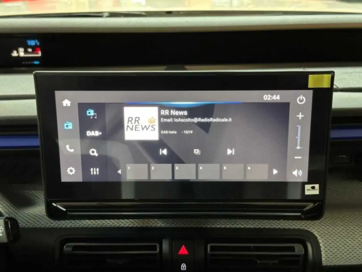 Citroen C3 Aircross nuova a Sondrio (18)