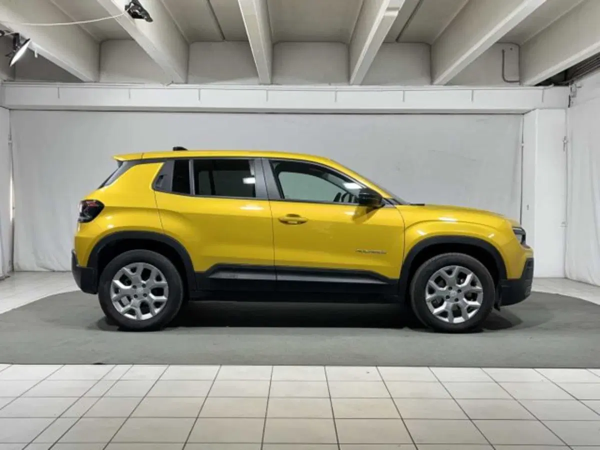 Jeep Avenger usata a Sondrio (6)