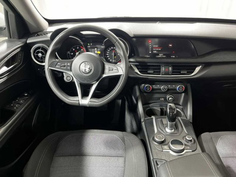 Alfa Romeo Stelvio usata a Sondrio (13)