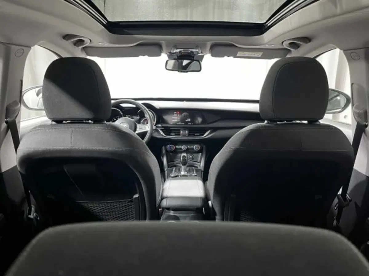 Alfa Romeo Stelvio usata a Sondrio (16)