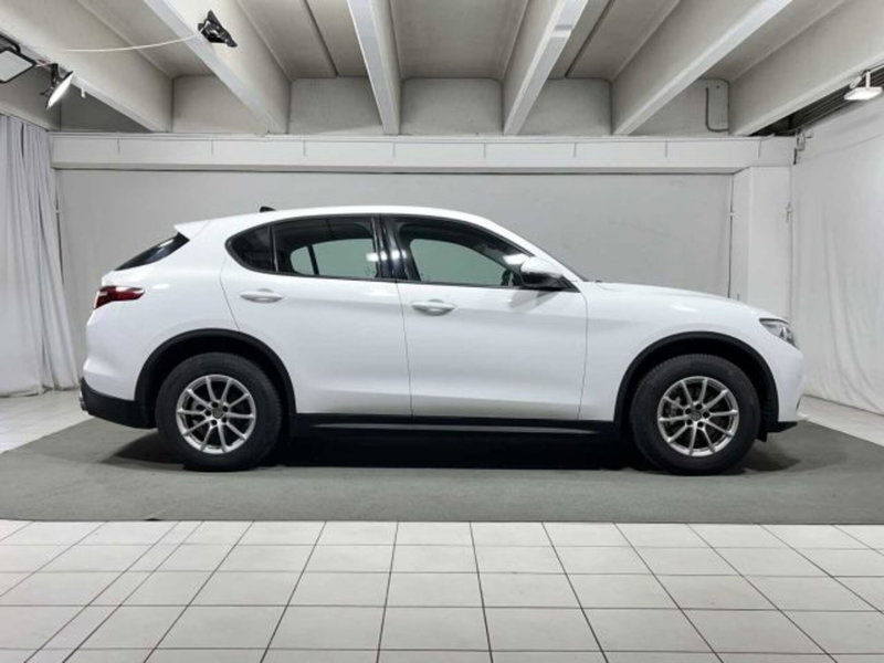 Alfa Romeo Stelvio usata a Sondrio (6)