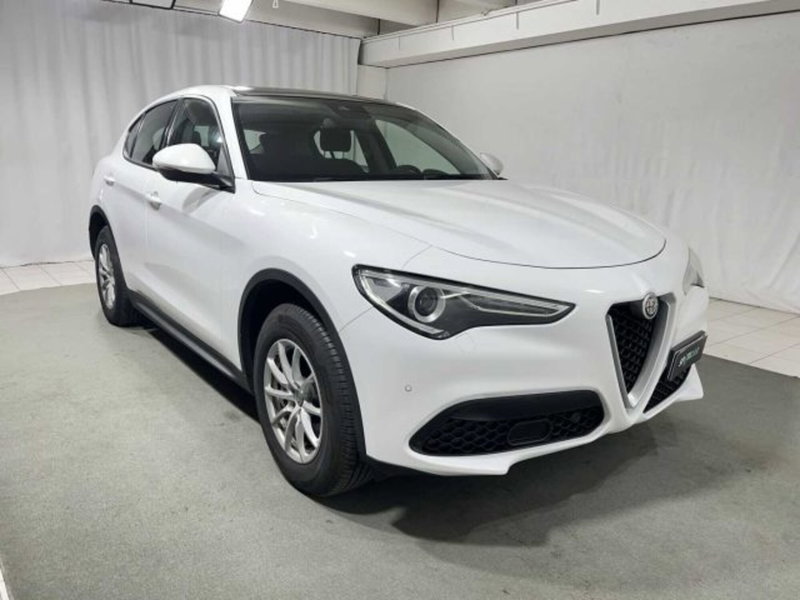 Alfa Romeo Stelvio usata a Sondrio (7)