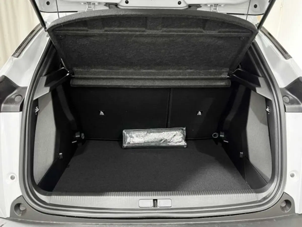 Peugeot 2008 nuova a Sondrio (15)