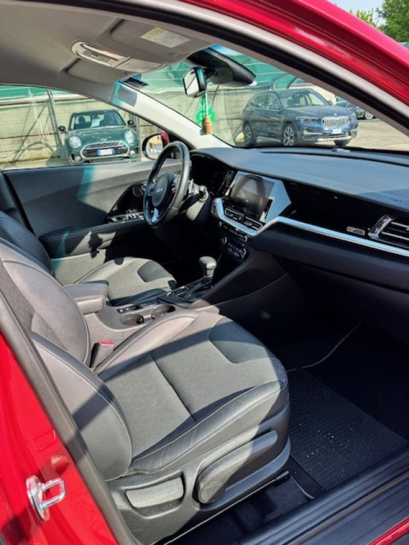 Kia Niro usata a Novara (8)