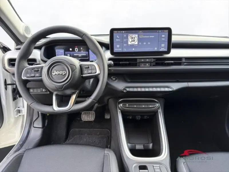 Jeep Avenger nuova a Perugia (15)