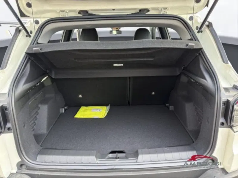 Jeep Avenger nuova a Perugia (9)