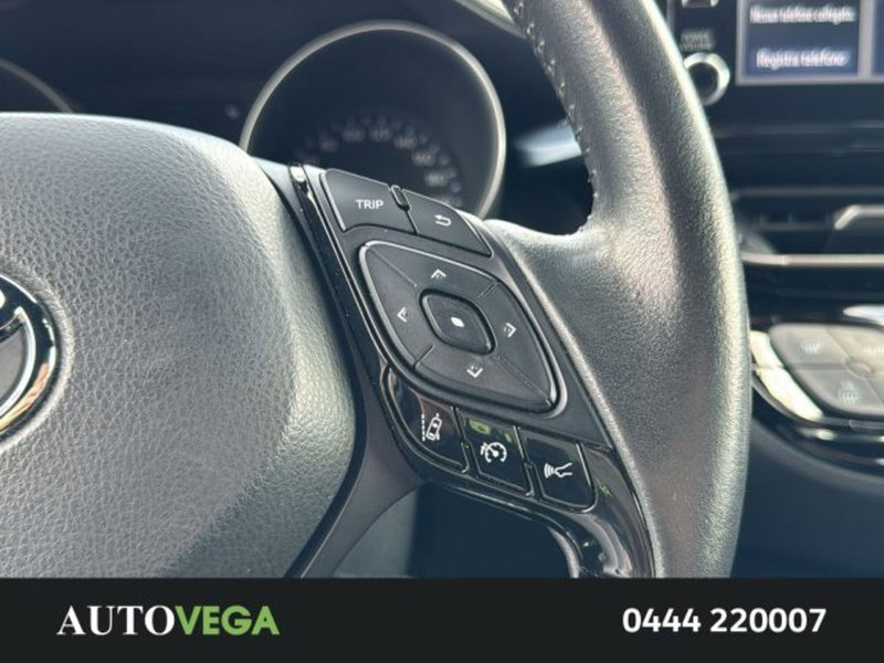 Toyota Toyota C-HR usata a Vicenza (19)