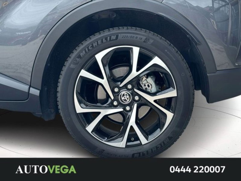 Toyota Toyota C-HR usata a Vicenza (7)