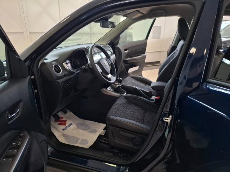 Suzuki Vitara nuova a Reggio Emilia (13)
