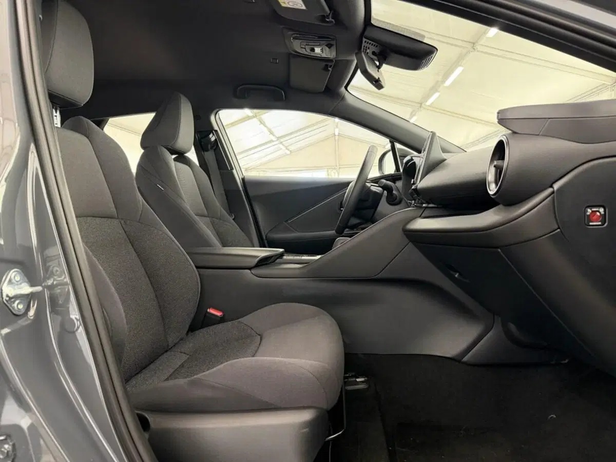 Toyota Toyota C-HR usata a Monza e Brianza (9)